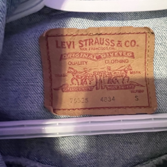 Levis denim jacket - Picture 4 of 5